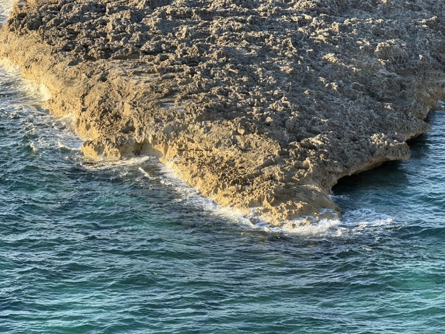 97938F1A-4980-4ADB-8DBA-B71925C4E963 1 105 C